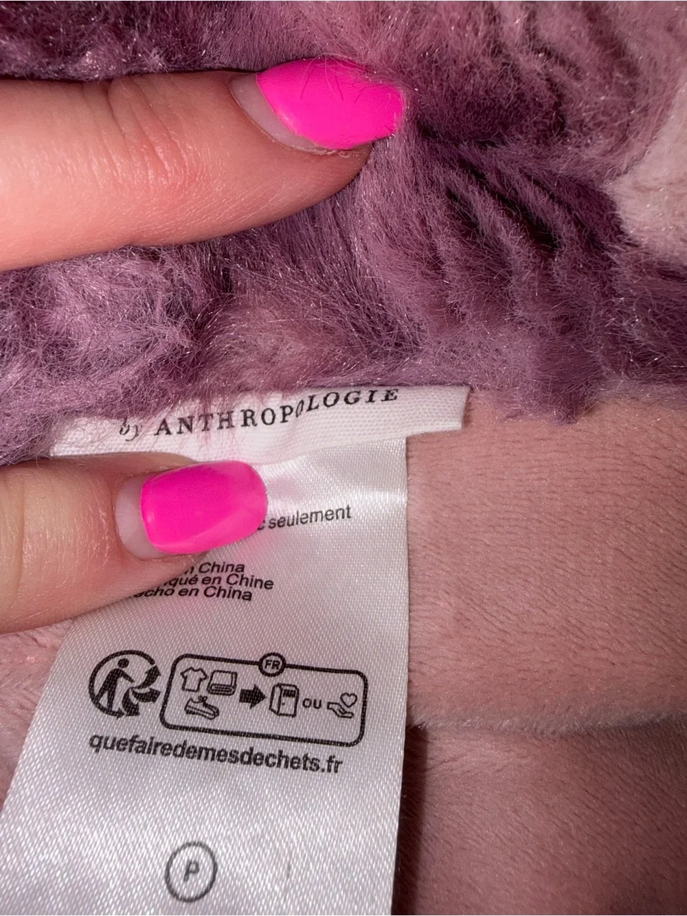 Anthropologie Luxe Faux Fur Throw Blanket in Dark Purple pink multi